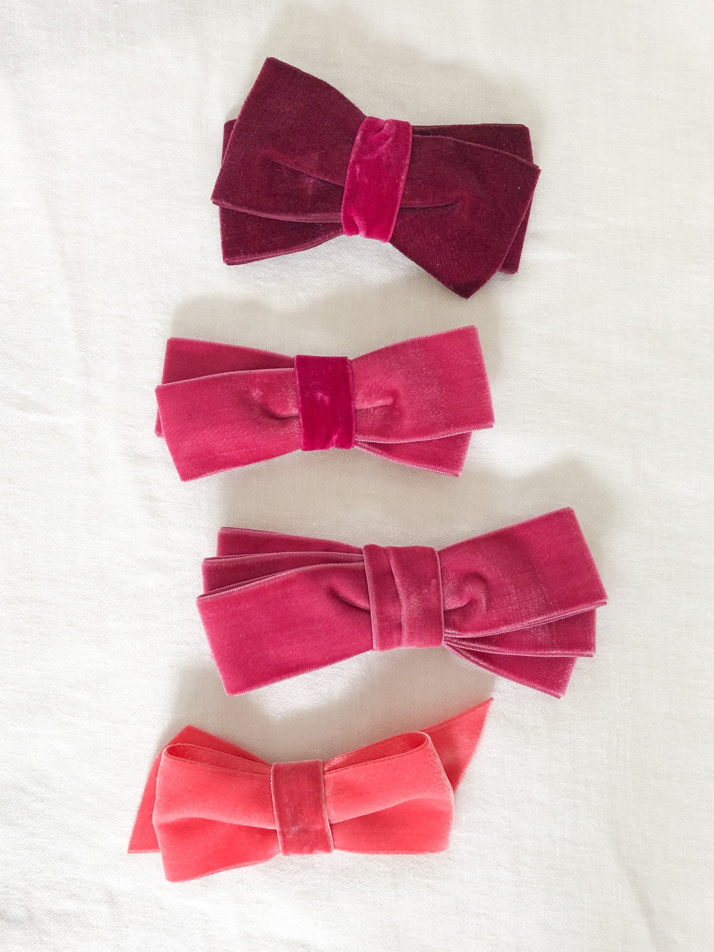 Velvet Bow - Pinks