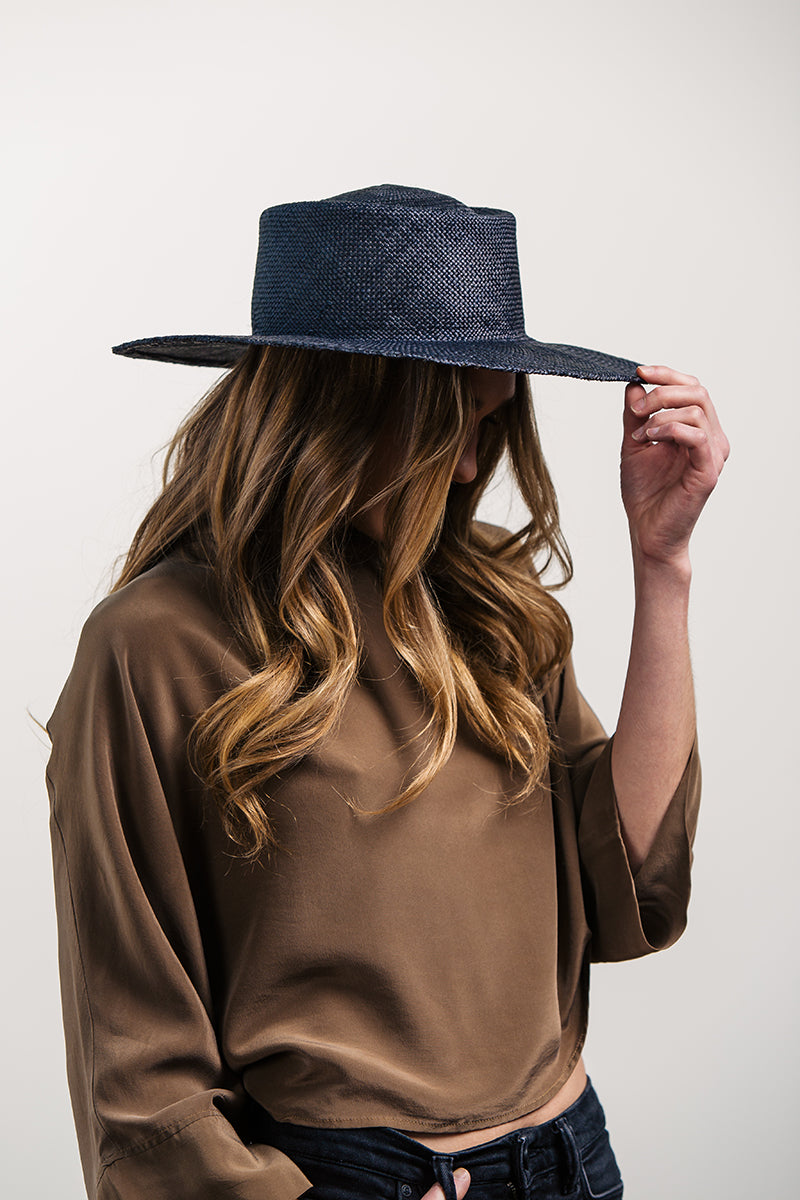 The Painter hat in black by Fanny & June